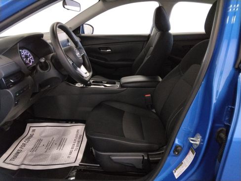Used 2025 Nissan Sentra SV FWD image 26
