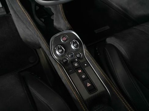 Used 2019 McLaren 600LT RWD image 21