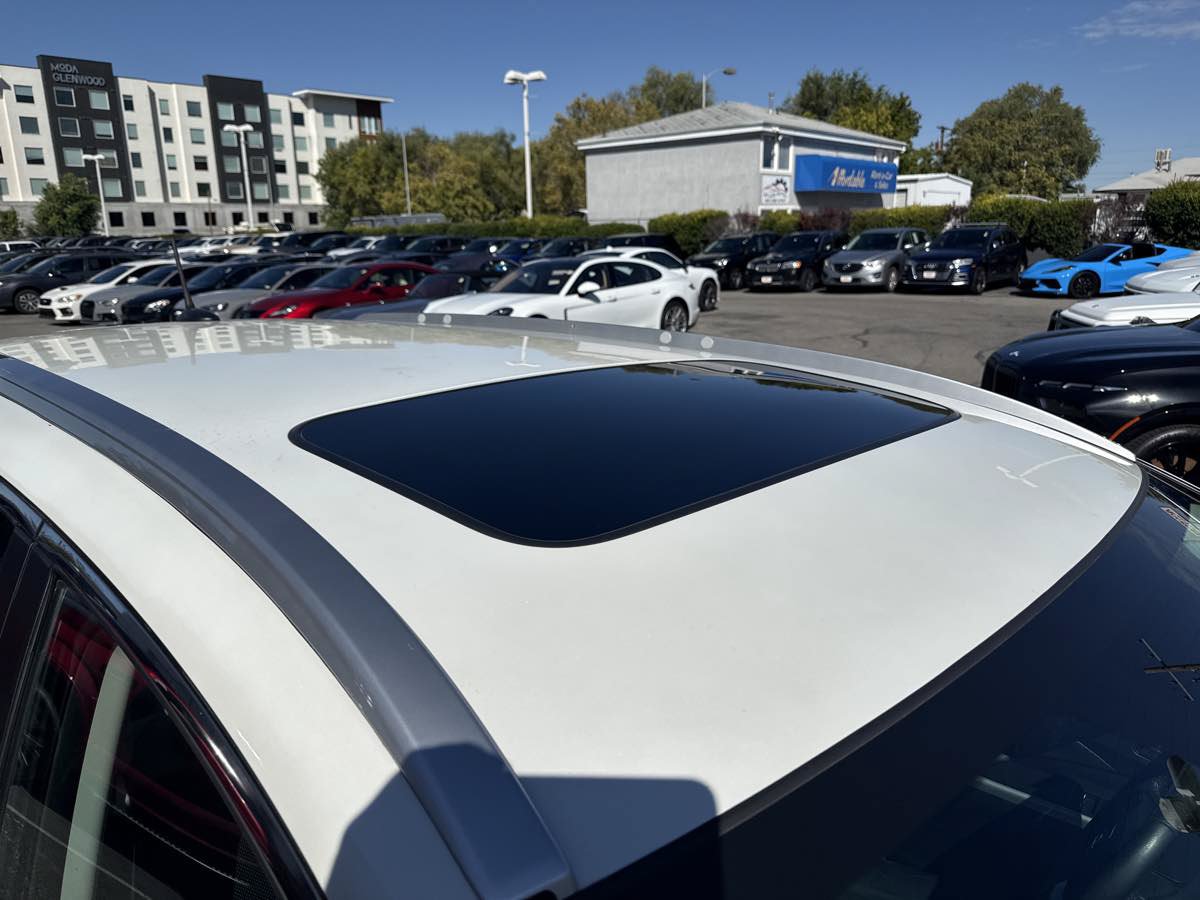 Used 2016 Honda CR-V Touring image 24