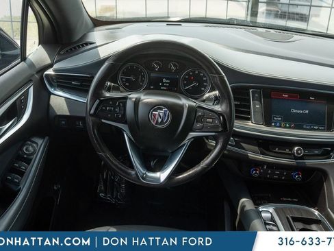 Used 2023 Buick Enclave Essence AWD/4WD image 5