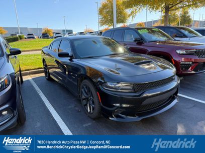 Used 2019 Dodge Charger R/T w/ Blacktop Package