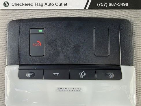 Used 2023 Nissan Rogue SV image 22