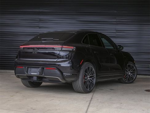 New 2025 Porsche Macan Turbo Electric image 7