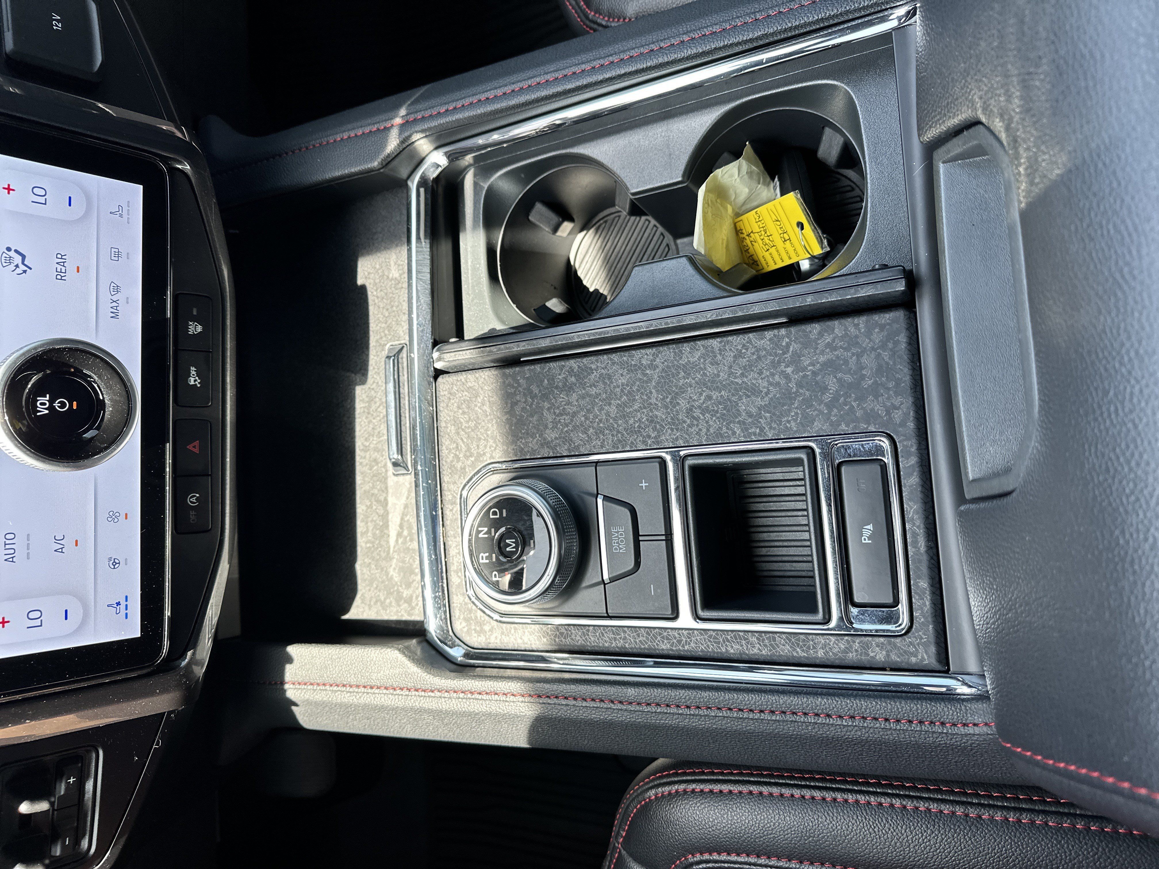 Used 2024 Ford Expedition Limited RWD image 25