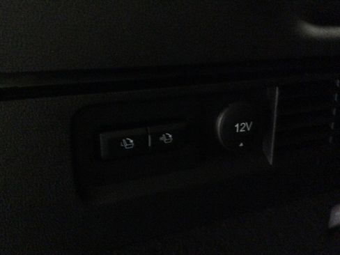 Used 2023 Lincoln Nautilus Reserve image 6