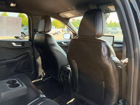 Used 2023 Ford Escape ST-Line w/ Tech Pack #1 AWD/4WD image 30
