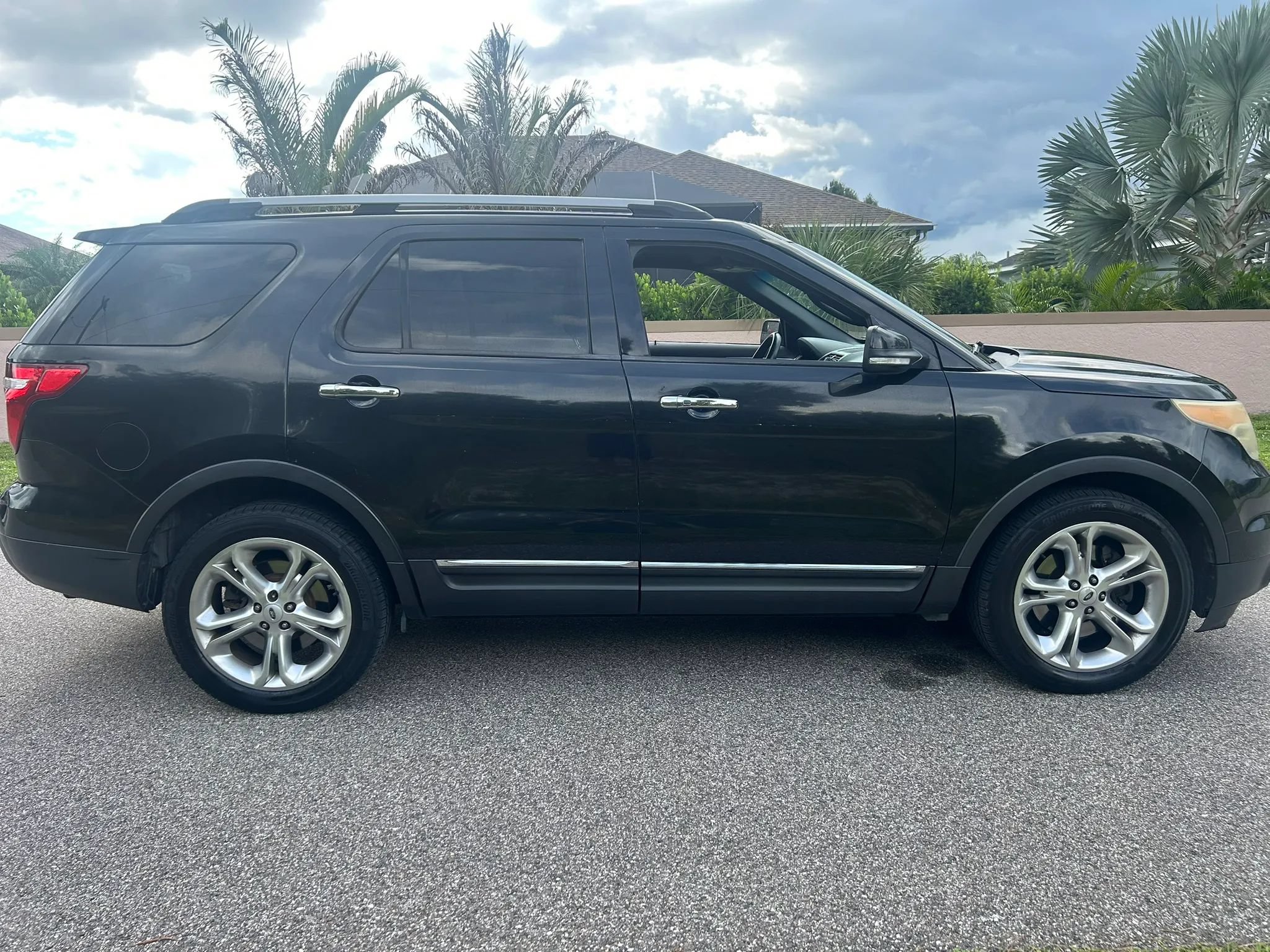 Used 2014 Ford Explorer Limited AWD/4WD image 6