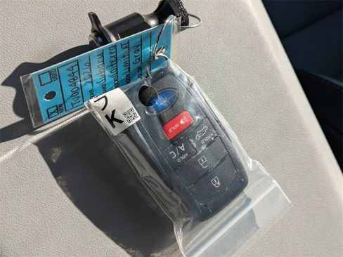 New 2026 Subaru Solterra Limited image 36