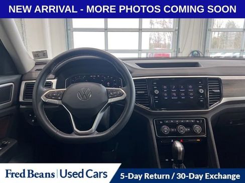 Used 2023 Volkswagen Atlas SE w/ Panoramic Sunroof Package image 13