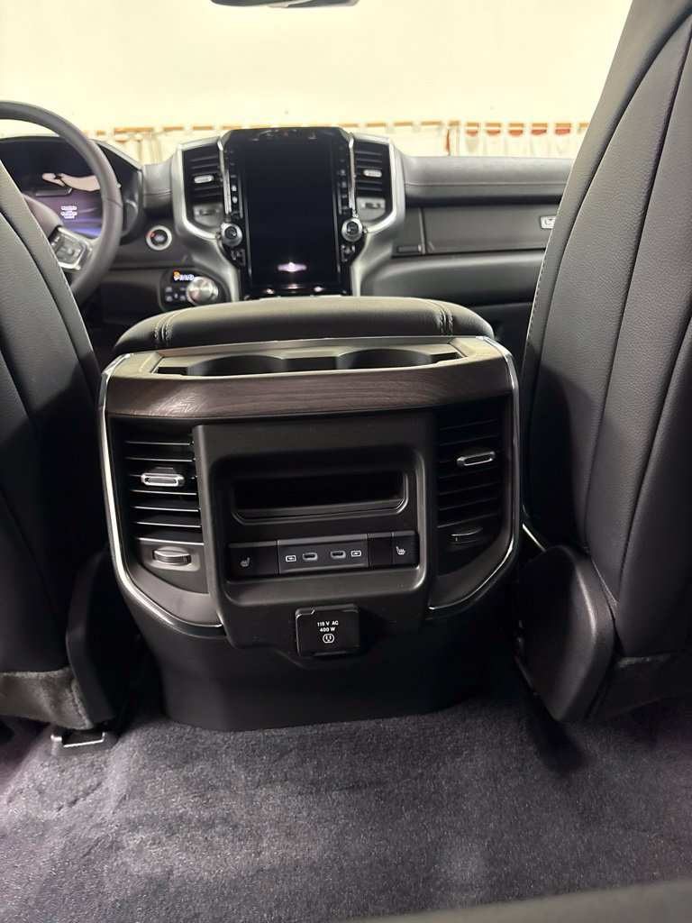 New 2027 RAM 1500 Laramie AWD/4WD image 16