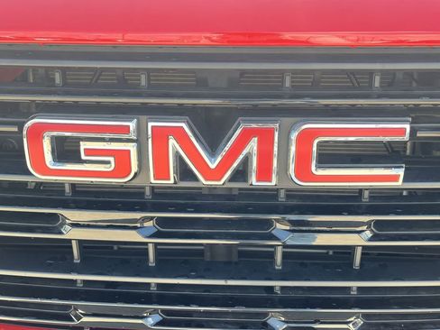 New 2025 GMC Sierra 1500 Elevation image 43
