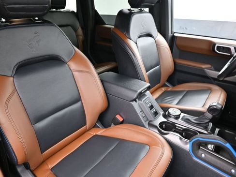 Used 2023 Ford Bronco Outer Banks AWD/4WD image 10