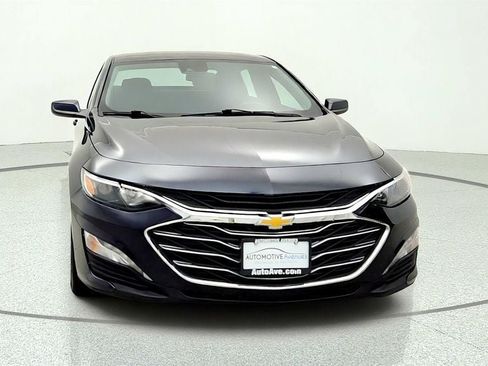 Used 2023 Chevrolet Malibu LT FWD image 2
