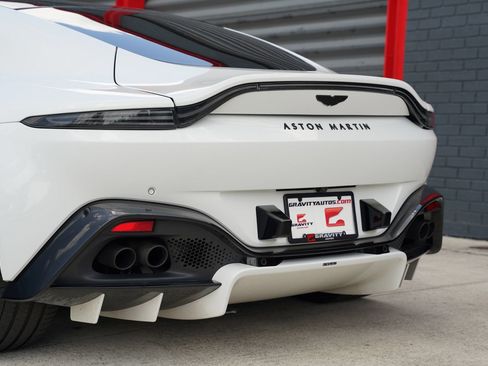 Used 2023 Aston Martin V8 Vantage Coupe RWD image 13
