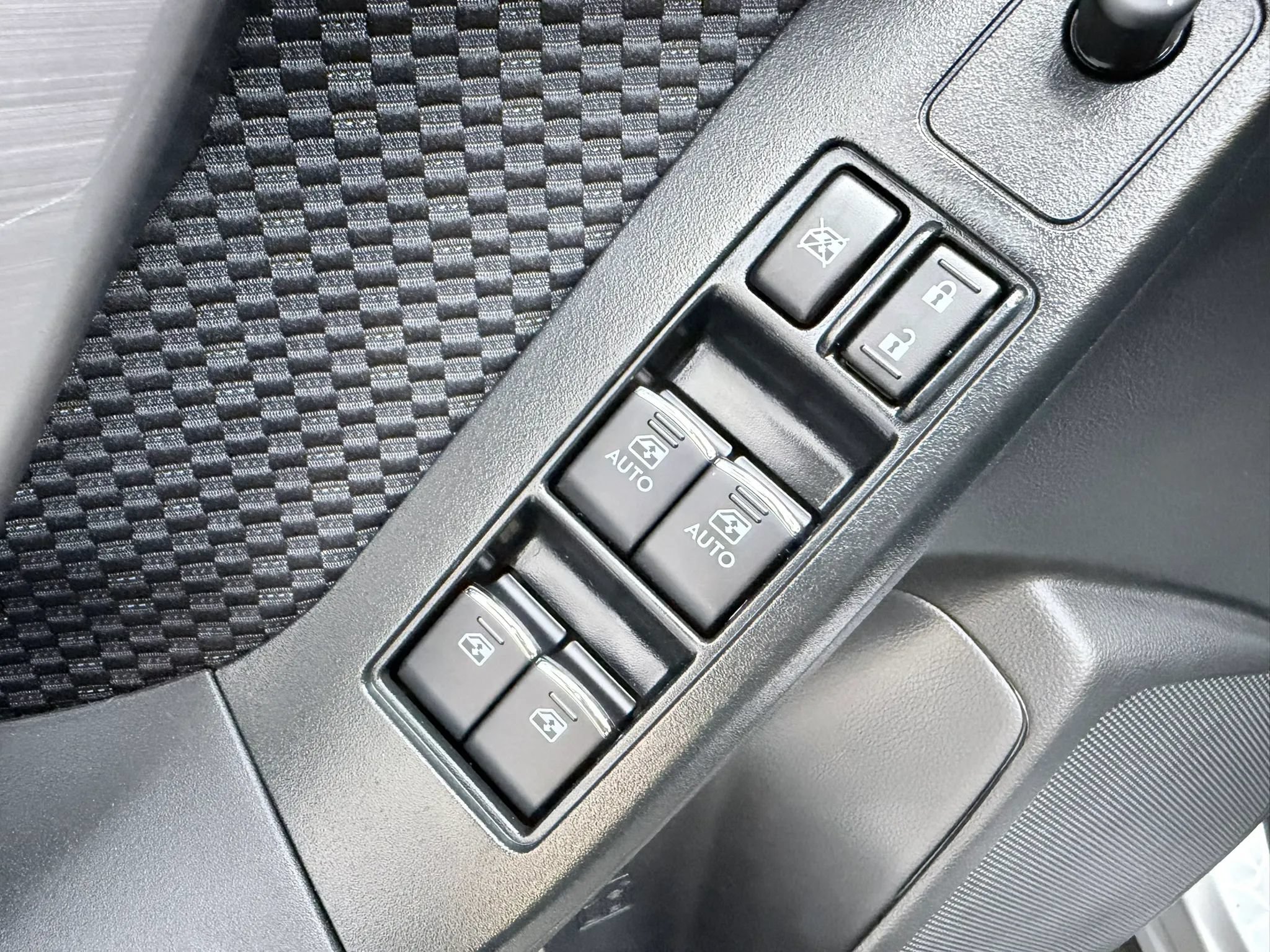 Used 2018 Subaru Forester 2.5i Premium AWD/4WD image 9