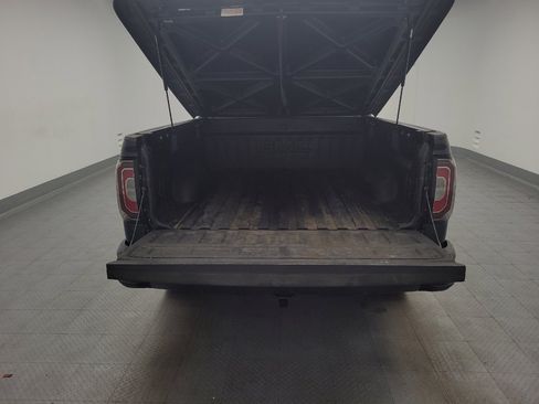 Used 2018 GMC Sierra 1500 SLT AWD/4WD image 29
