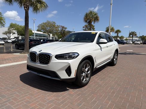 Used 2025 BMW X4 xDrive30i image 21