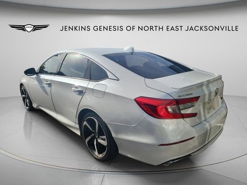 Used 2020 Honda Accord Sport image 4