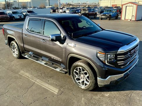 Used 2022 GMC Sierra 1500 SLT image 4