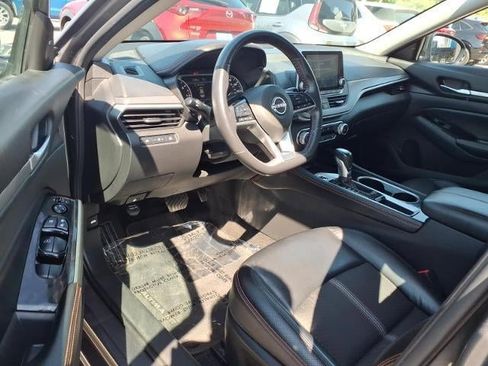 Used 2024 Nissan Altima 2.5 SR FWD image 6