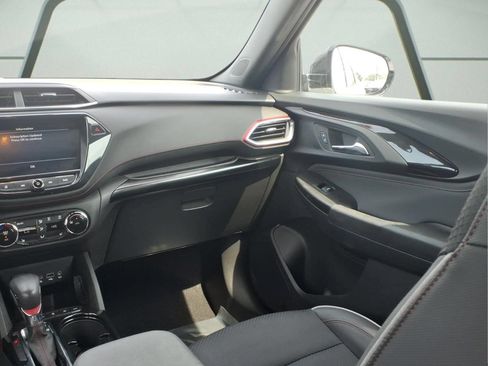 Used 2023 Chevrolet TrailBlazer RS w/ Convenience Package AWD/4WD image 12