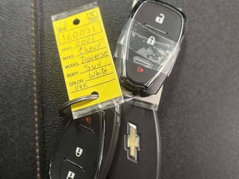 Used 2021 Chevrolet Traverse LS AWD/4WD image 40