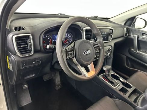 Used 2022 Kia Sportage LX image 13