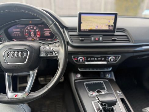 Used 2019 Audi SQ5 Prestige w/ Prestige Package image 24