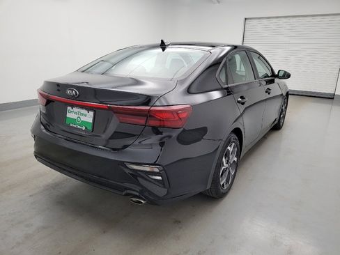 Used 2019 Kia Forte LXS FWD image 9