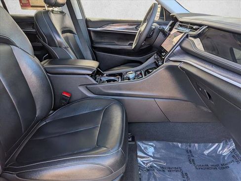 Used 2022 Jeep Grand Cherokee Limited 4xe image 23