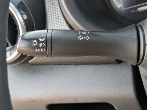 Used 2022 Nissan Kicks SV FWD image 24