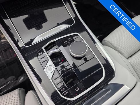 Used 2024 BMW X5 xDrive40i w/ M Sport Package AWD/4WD image 23