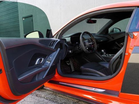 Used 2017 Audi R8 V10 plus image 64