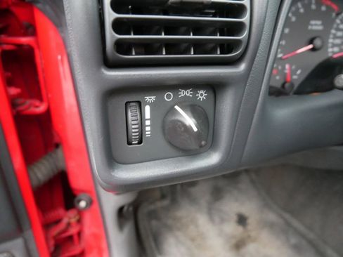 Used 1997 Chevrolet Camaro Z28 w/ Preferred Equipment Group 2 image 15