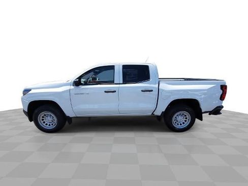 Used 2024 Chevrolet Colorado W/T RWD image 1