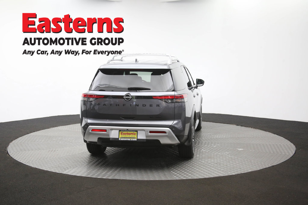 Used 2024 Nissan Pathfinder SL w/ Black Appearance Package AWD/4WD image 42
