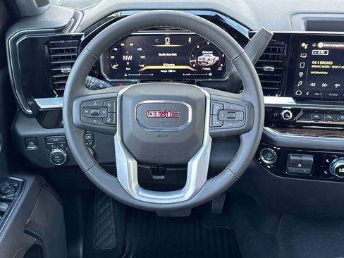 New 2026 GMC Sierra 1500 SLE AWD/4WD image 13