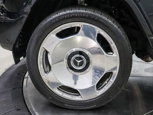 Certified 2025 Mercedes-Benz G 550 image 9