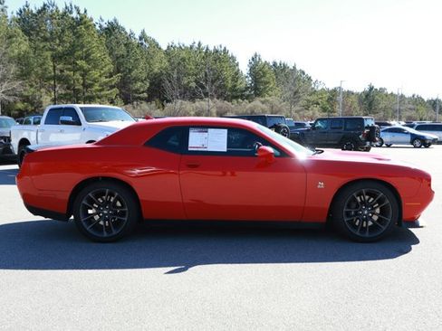Used 2023 Dodge Challenger R/T Scat Pack image 4