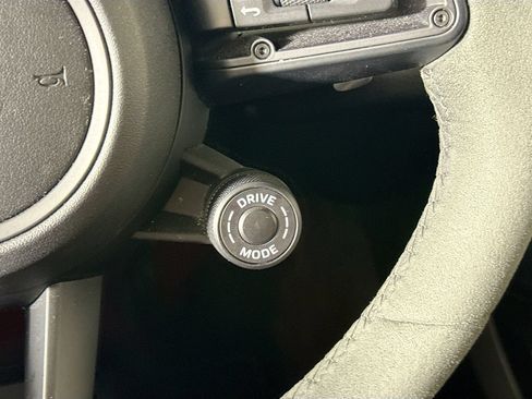 Certified 2024 Porsche Cayenne Coupe AWD/4WD image 21