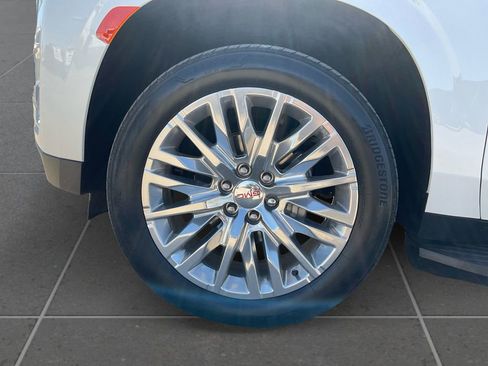 Used 2024 GMC Yukon XL Denali w/ Max Trailering Package image 9