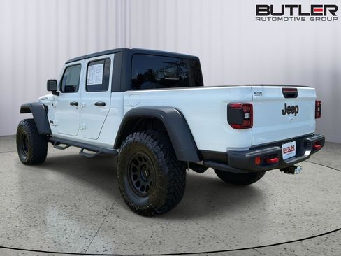 Used 2024 Jeep Gladiator Rubicon w/ Convenience Group AWD/4WD image 4
