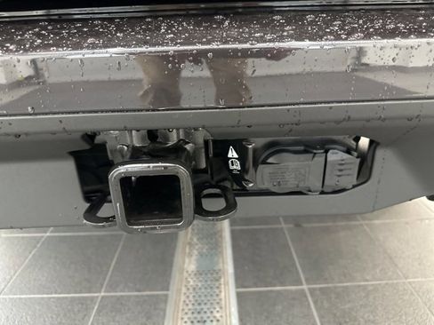 New 2025 Ford Expedition Active image 8