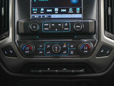 Used 2018 Chevrolet Silverado 1500 LT w/ All Star Edition AWD/4WD image 16