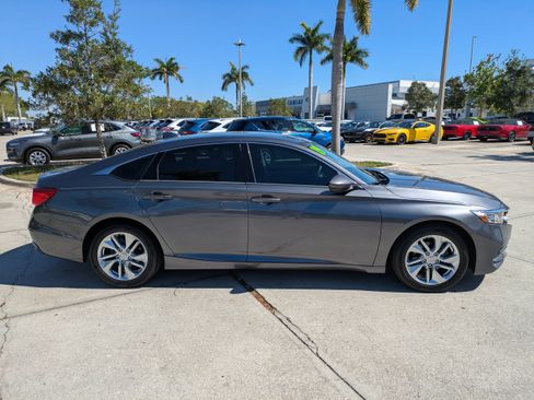 Used 2019 Honda Accord LX image 3