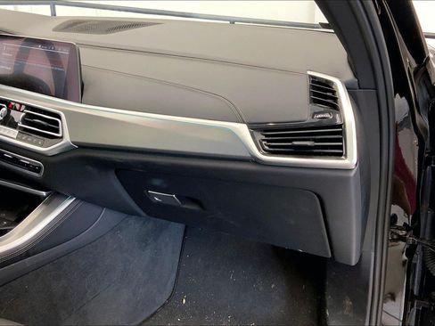 Used 2023 BMW X5 xDrive40i w/ Parking Assistance Package AWD/4WD image 22