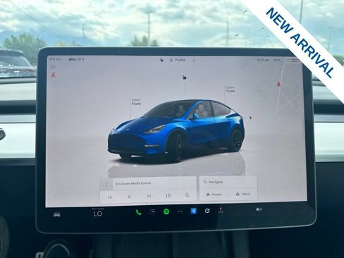 Used 2023 Tesla Model Y Performance AWD/4WD image 22