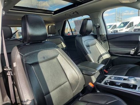 Certified 2024 Ford Explorer Limited w/ Limited Technology Package AWD/4WD image 22