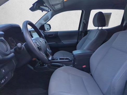 Used 2022 Toyota Tacoma SR w/ SR Convenience Package image 16