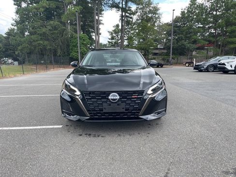 New 2025 Nissan Altima 2.5 SR w/ SR Premium Package image 3